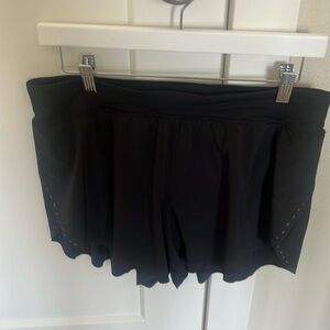 Lululemon Find Your Pace High Rise Lined 3’’